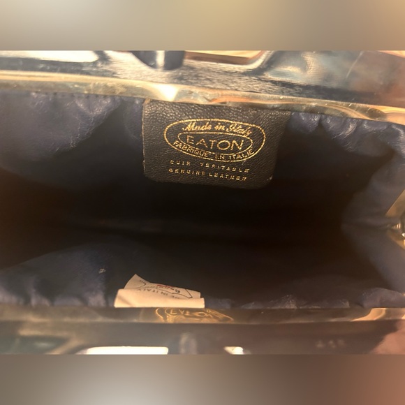 Vintage Eatons leather clutch - Picture 7 of 11